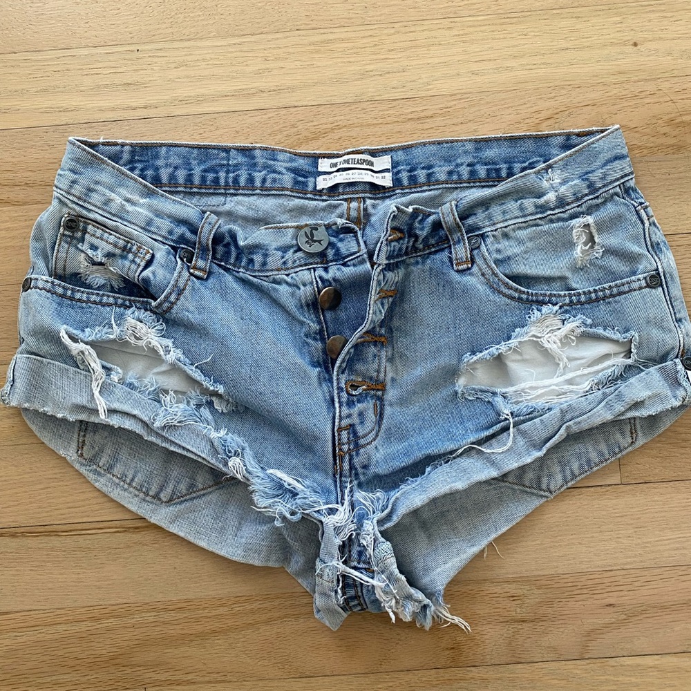 ONE By One Teaspoon Bandits Button Up Shorts 28